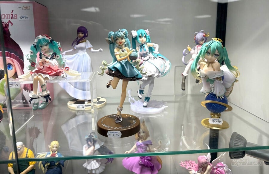 Retail Therapy: Henshin 28